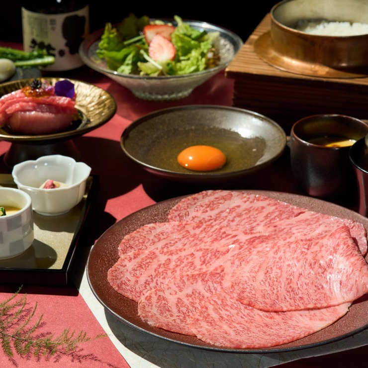 【가고시마 구로규 스키야키 세트】가고시마 구로규를 스키야키로 즐기는 코스 ■1인 10,000엔《전8품》