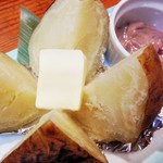 ホクホクじゃが芋にバター！くせになる美味しさです。