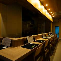 木のぬくもりを大切にした大人の空間で過ごすひととき