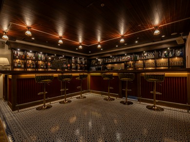 デートにもぴったりな大人の空間。