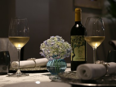 静かな空間でゆっくりと食事を愉しめるため接待に最適