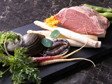 食材に妥協せず。こだわりを持って一つ一つ選択