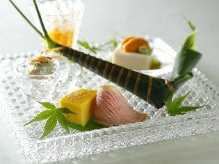 京料理の趣向を気軽に楽しめる一皿に再構成『季節の前菜』