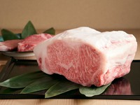 確かな目利きで厳選した「松阪牛」。一口噛めば肉汁が口いっぱいに広がる逸品『松阪牛サーロイン　150g』