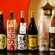 ドリンク各種2サイズご用意しております。掲載メニューは撮影時の一例です。常にオススメのラインナップを取り揃えていますので、当日のラインナップはぜひお店にてご確認ください。