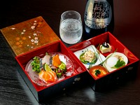 前菜、造里、お飲み物のセットです。女性の方用のメニューです。