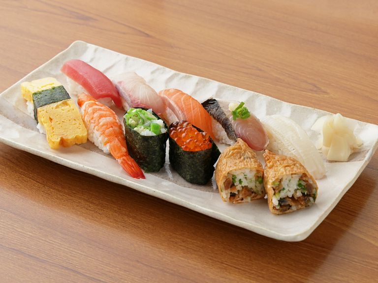 本格にぎりをリーズナブルに楽しむならランチがオススメ!