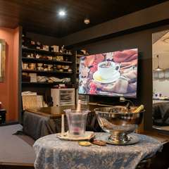 気兼ねなく食事を楽しめる落ちついた空間