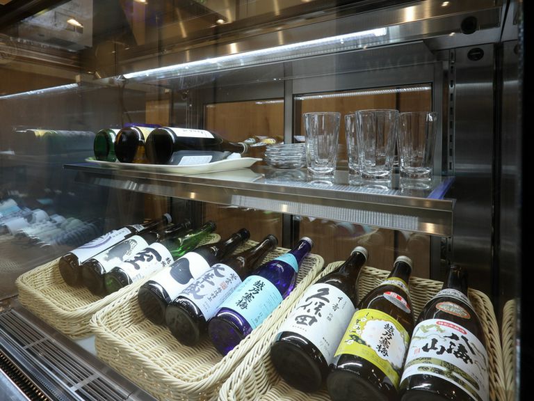 酒処・新潟の旨い地酒が揃い、県外にあまり流通しない地元酒も