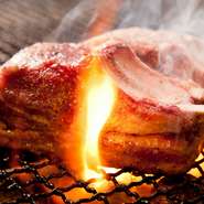 ※メニューの内容は仕入れ、仕込みの状況により変更になる可能性がございます。
※混雑時に、お席を2時間制とさせていただくことがございます。予めご了承くださいますようお願いいたします。