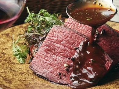 北陸魚介の前菜や生パスタ＆塊肉の炭火焼き×骨太ワインを堪能