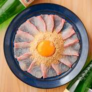 九州名物。特製ダレにからめてどうぞ。
