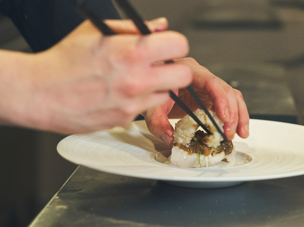 宮崎の食材を使った、食べ疲れない「和とフレンチの融合」