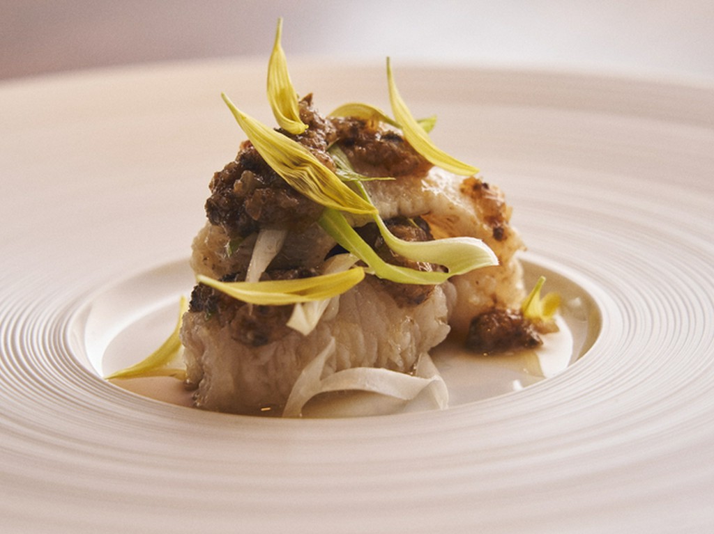 『穴子　うるい』※コースの一例