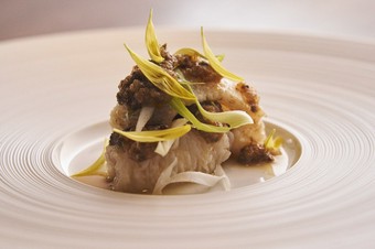 『穴子　うるい』※コースの一例