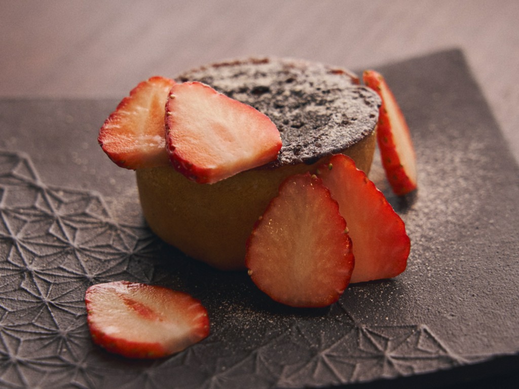 『大納言といちごのクレープ』※コースの一例