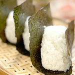 当店は『片想いランチ』のみのご提供ですが、塩おにぎりはおかわりできます。