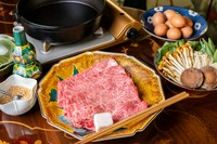 贅沢な肉の旨みを堪能できる関西風の『すきやき』