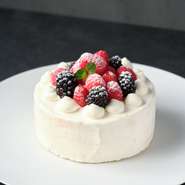 記念日やお誕生日のサプライズにはメッセージプレートも！記憶に残る空間を提供いたします。