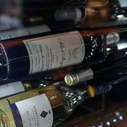 お料理に合わせて厳選されたワインをお楽しみください。