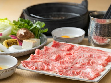 『すき焼き』『しゃぶしゃぶ』をはじめ多彩な鍋がラインナップ