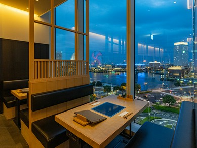 横浜デートの締めくくりに夜景ディナーはいかが？
