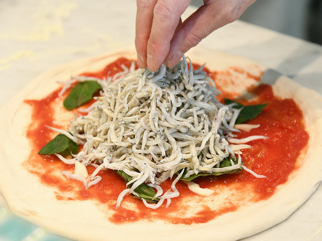 本場イタリア産小麦粉や地元の旬素材など、厳選食材を使用