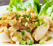 タイの平米麺の鶏焼きそば