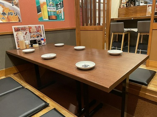個室6名席×2