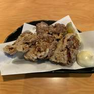 お店で仕込んだ美味しい唐揚げ。