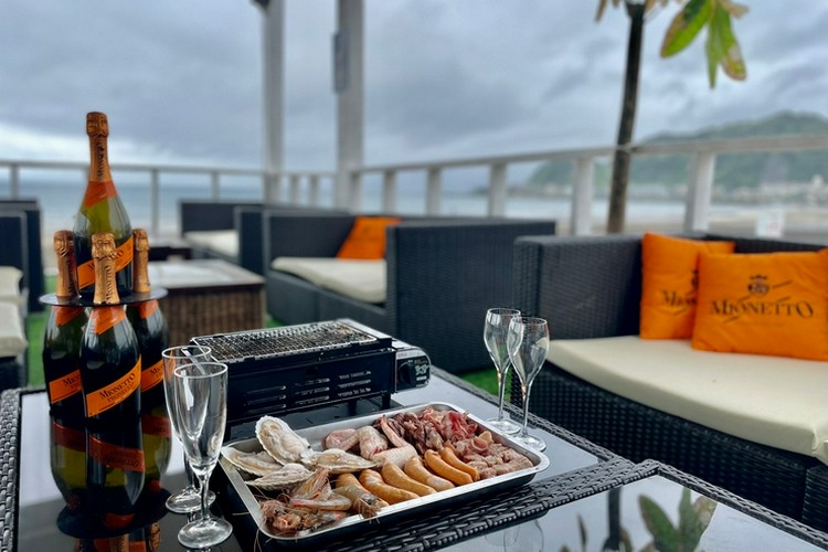 海を見ながら手ぶらでBBQ BEACH SOUND 由比ヶ浜 鎌倉/逗子/ビアバー