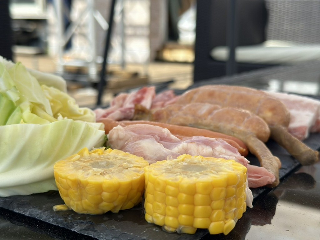 シャワーロッカーBBQ付き