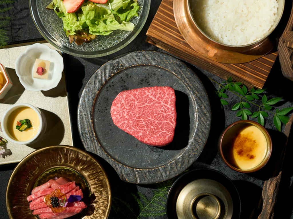 仕事終わりに、仲間と味わい、満足できる焼肉宴会を