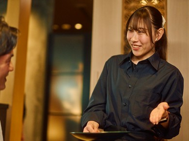大切なゲストをもてなす会食に相応しい、シックで上質な空間