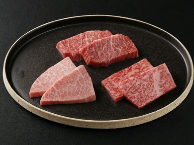 鹿児島黒牛チャンピオン和牛 3種盛り《1人前》