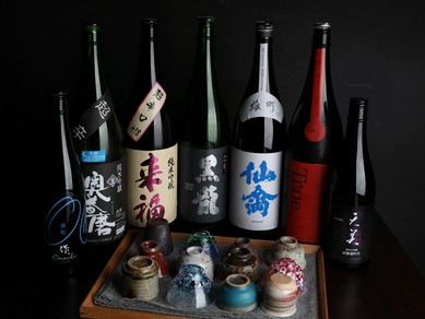 口当たりの良い日本酒を、手馴染みの良い猪口で飲む