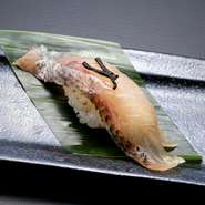 旨味引き出す江戸前の昆布締め仕事を堪能ください。