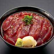 天然本まぐろ鉄火丼