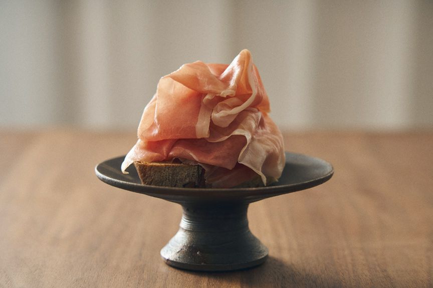 グストミオ社14ヶ月熟成生ハム