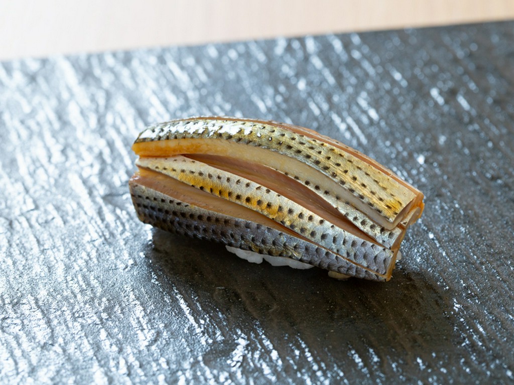 正統江戸前寿司をゆっくり愉しむ、大人の寿司デートに格好の一軒