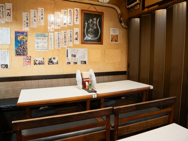 ノスタルジックな雰囲気漂う、あなご料理の大人気店