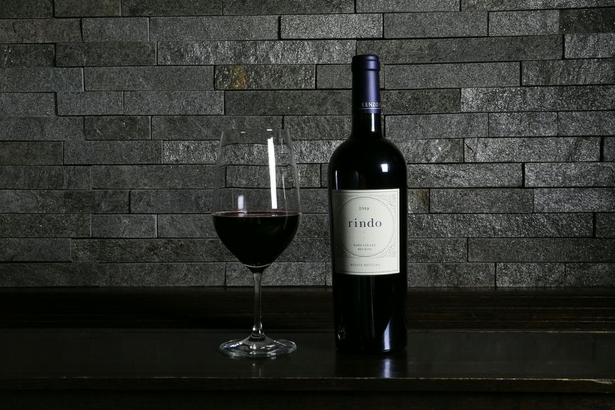 ソムリエ厳選のワインが揃い、ペアリングの提案もきめ細やか