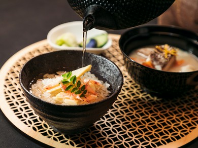 最高級の食材とおもてなしで、特別な一日を演出いたします