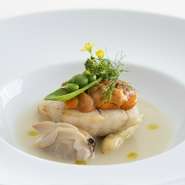 広島近郊で育った肉や魚、有機野菜などとれたばかりの食材が持つ味や香りを大切に、動物性脂肪を控えたヘルシーなフレンチです。