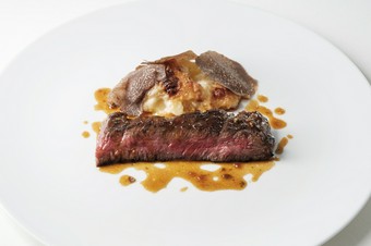 SIMOSE French Restaurant で特別な記念日を