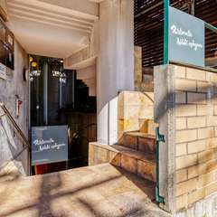 地下にひっそりと佇む、上品なイタリアンレストラン