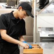 食後にはオリジナルデザートとドリンクの無料サービスも！