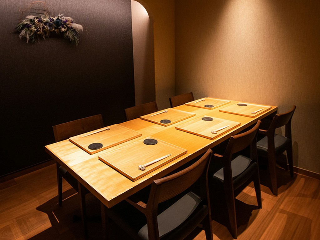 親睦を深め、美食と美酒に舌鼓を打つ上質なひと時