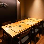 真心込められた和食を囲む会食は、客人をもてなす接待にお誂え向きです。日頃お世話になっている人との思いを通わす満ち足りた時間。おいしさにほっと和み、笑顔の会食を満喫できることでしょう。