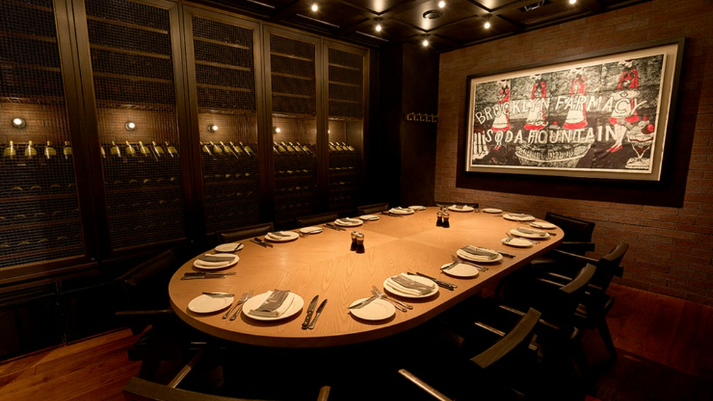 お祝いや接待の会食での利用にも最適な個室が全6部屋